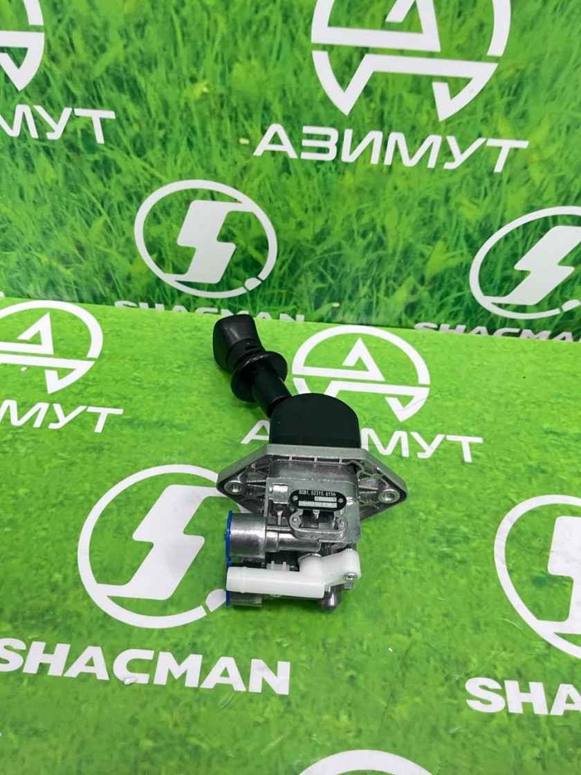 Кран ручного тормоза выхода назад 81.52315.6156(М) Кран ручного тормоза выхода назад 81.52315.6156(М)