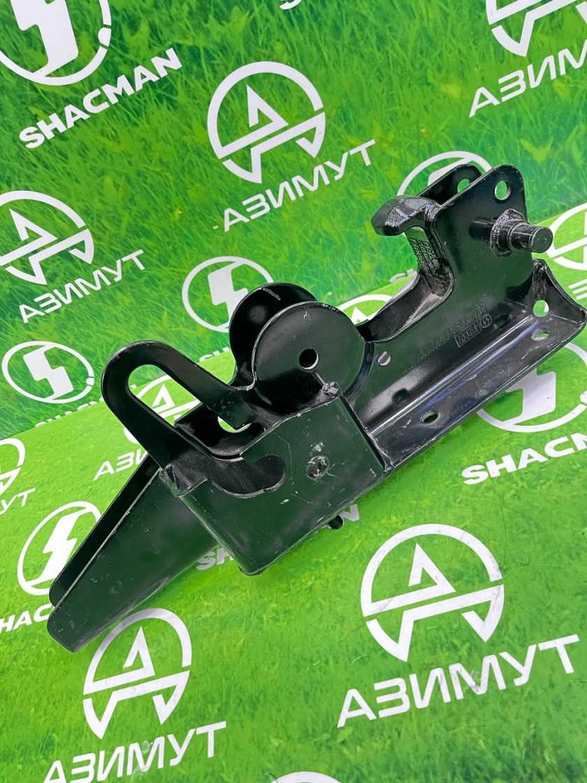 Кронштейн торсиона к кабине правый 81.41720.5340(М) Кронштейн торсиона к кабине правый 81.41720.5340(М)