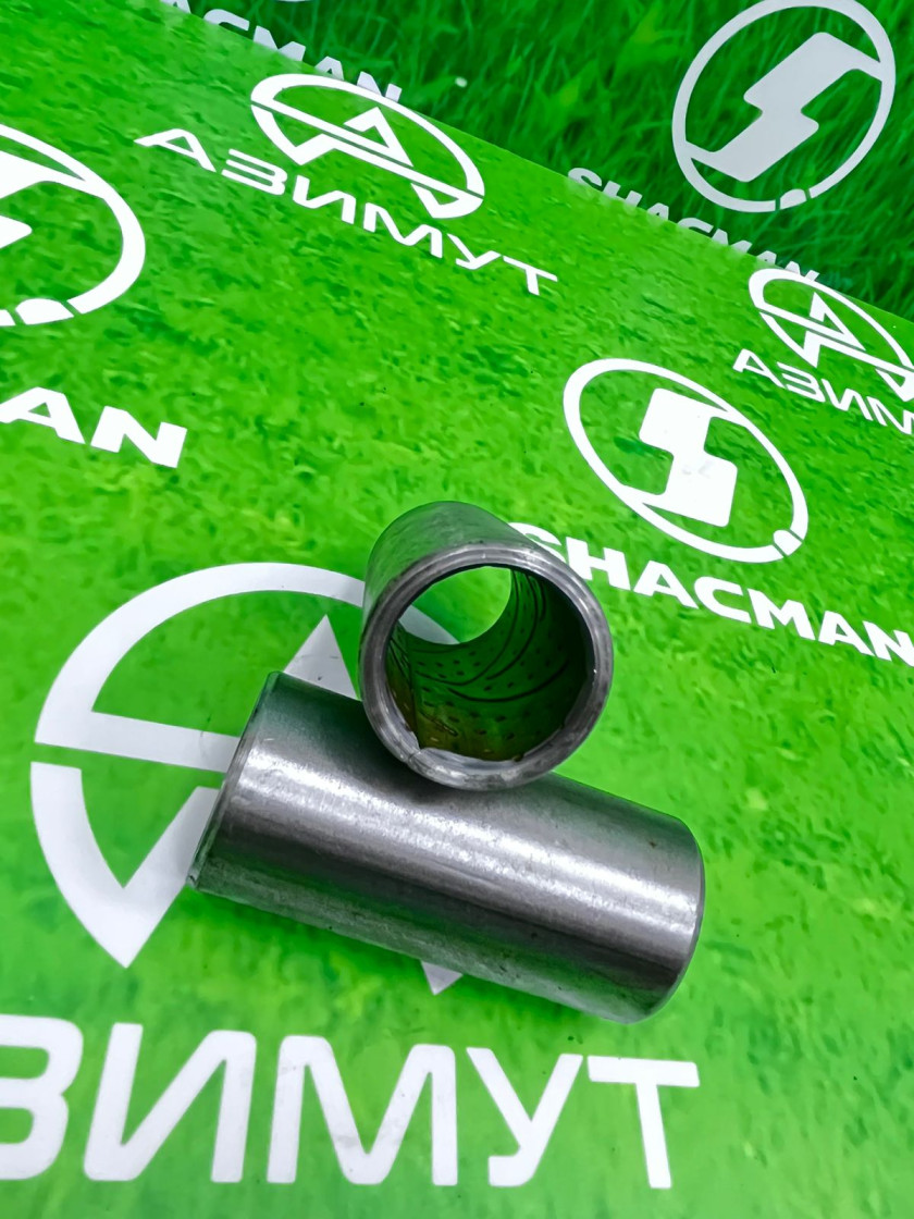 Втулка пальца передней рессоры WG9000520078 (М) Втулка пальца передней рессоры WG9000520078 (М)